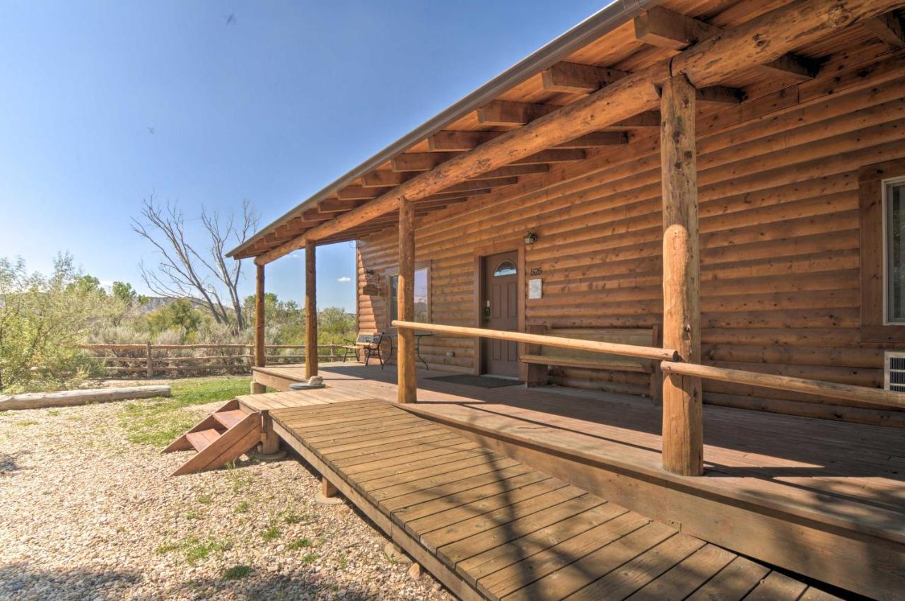 Cozy Henrieville Cabin 18 Mi To Bryce Canyon Np! Luaran gambar